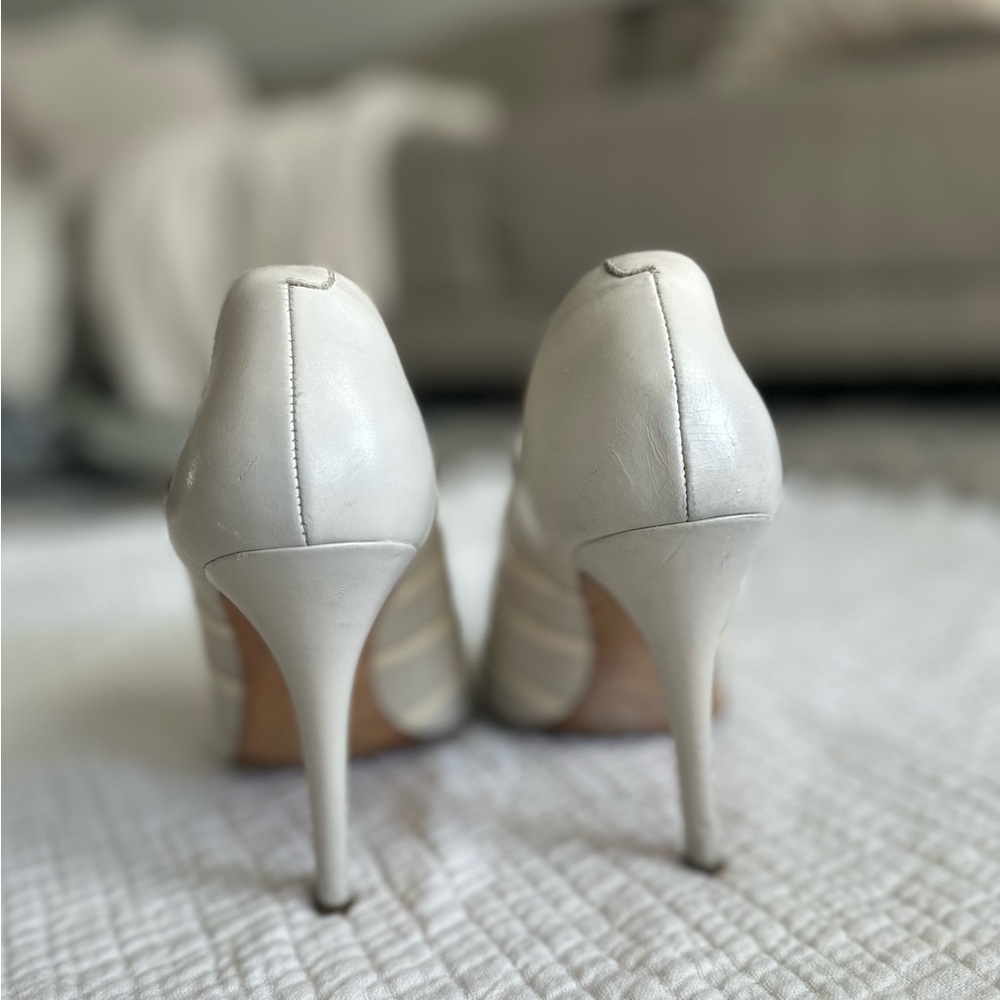Camilla Skovgaard London leather Cream Peep-Toe Stilettos - Picture 3 of 16